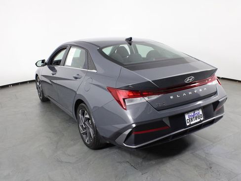 Certified 2024 Hyundai Elantra SEL w/ Convenience Package FWD image 16