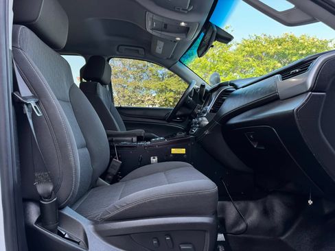 Used 2018 Chevrolet Tahoe 2WD image 23