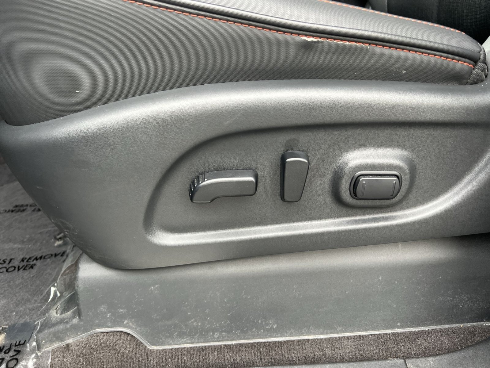Used 2022 Nissan Titan PRO-4X AWD/4WD image 14