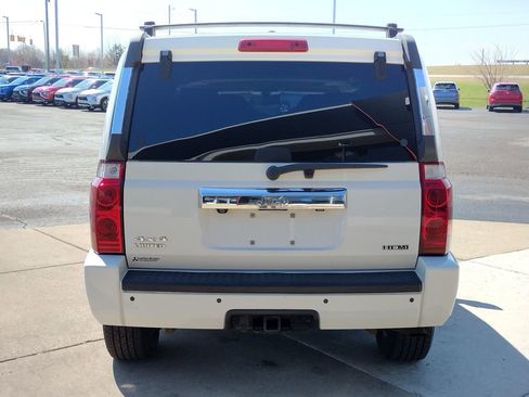 Used 2008 Jeep Commander Limited w/ Trailer Tow Group IV AWD/4WD image 17