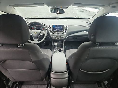Used 2024 Chevrolet Malibu LS image 28