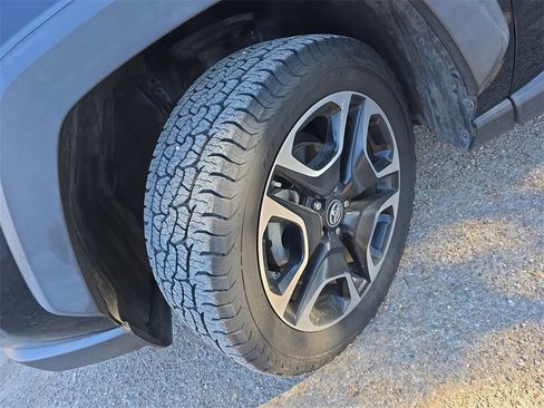 Used 2019 Toyota RAV4 Adventure image 32