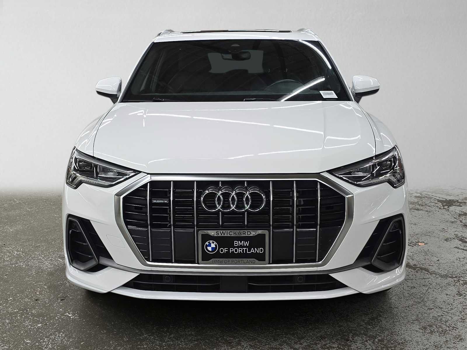 Used 2025 Audi Q3 2.0T Premium AWD/4WD image 8