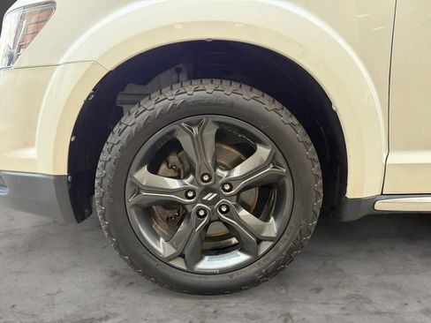 Used 2018 Dodge Journey Crossroad AWD/4WD image 42