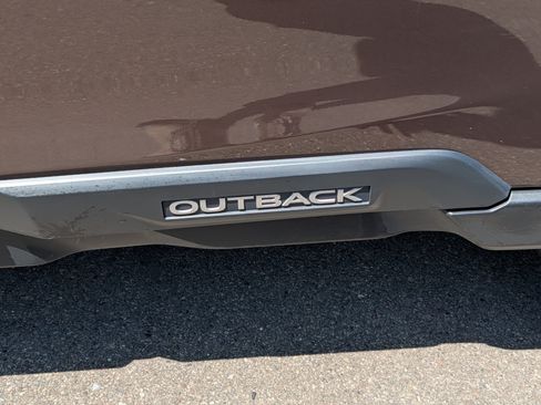 Used 2021 Subaru Outback Touring w/ Popular Package #2 AWD/4WD image 6