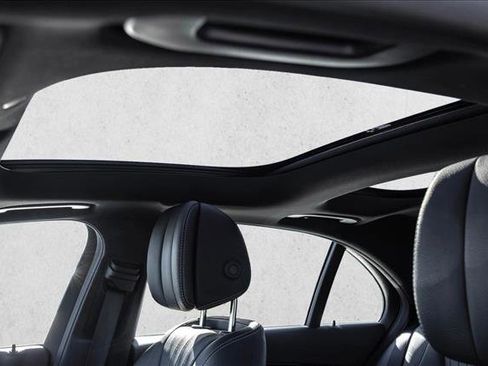 Used 2021 Mercedes-Benz E 350 4MATIC Sedan image 19