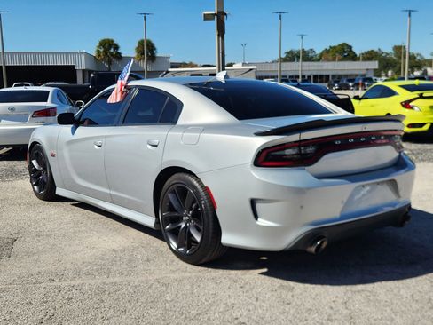 Used 2019 Dodge Charger Scat Pack image 8