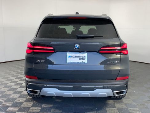 Used 2026 BMW X5 sDrive40i w/ Climate Comfort Package image 8