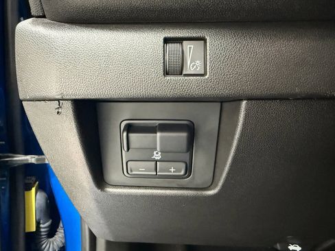 Used 2024 Chevrolet Colorado Trail Boss w/ Advanced Trailering Package image 23