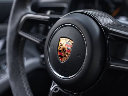 Used 2019 Porsche 911 GT3 RS image 41