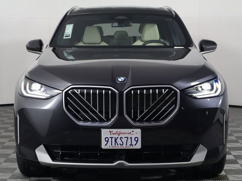 Used 2025 BMW X3 xDrive30i w/ Convenience Package image 2
