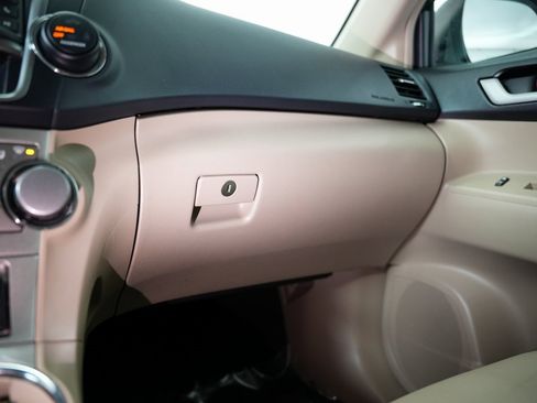 Used 2013 Toyota Highlander SE image 51