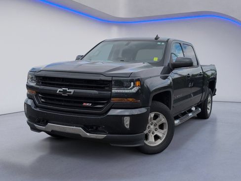 Used 2018 Chevrolet Silverado 1500 LT w/ All Star Edition AWD/4WD image 2