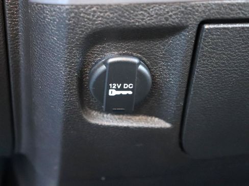 Used 2024 RAM 1500 Classic SLT AWD/4WD image 34