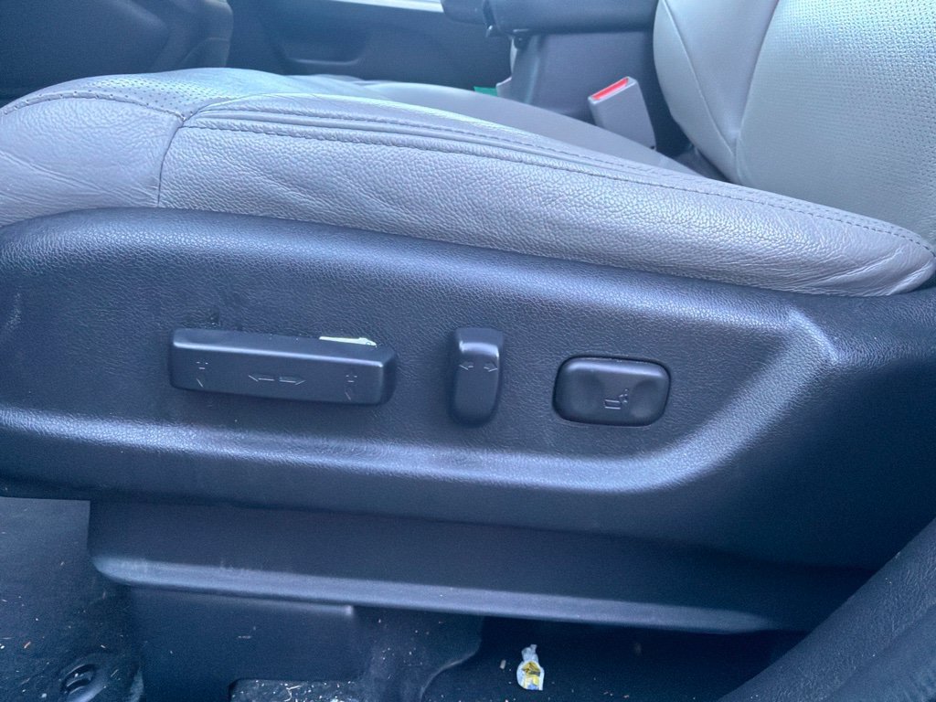 Used 2015 Honda CR-V Touring image 16