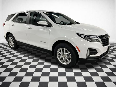Used 2024 Chevrolet Equinox LT AWD/4WD image 1