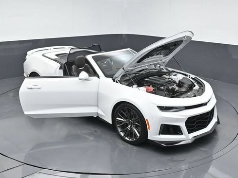 Used 2022 Chevrolet Camaro ZL1 RWD image 53