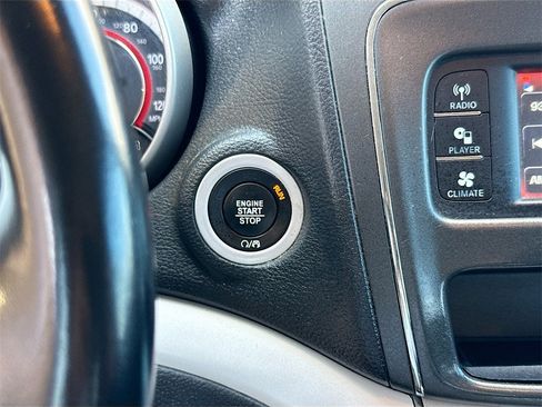 Used 2020 Dodge Journey SE w/ SE Popular Equipment Group image 14