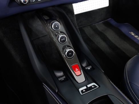 Used 2021 Ferrari 812 GTS RWD image 28