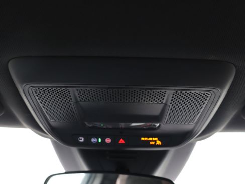 Used 2025 Chevrolet Equinox EV LT image 29