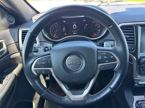 Used 2016 Jeep Grand Cherokee Limited w/ Luxury Group II AWD/4WD image 13