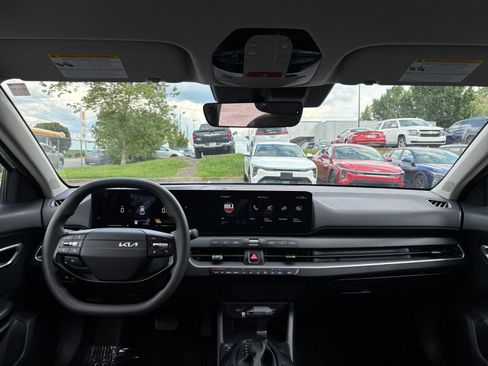 Used 2026 Kia K4 FWD image 33