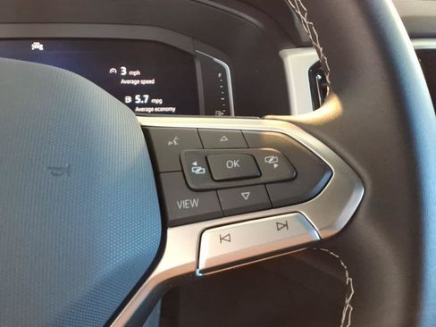 Used 2023 Volkswagen Atlas Cross Sport SE w/ Panoramic Sunroof Package AWD/4WD image 16