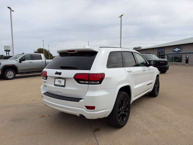 Used 2021 Jeep Grand Cherokee Laredo X AWD/4WD image 7