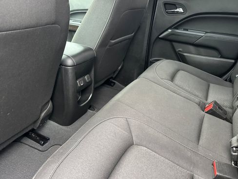 Certified 2022 GMC Canyon Elevation image 12