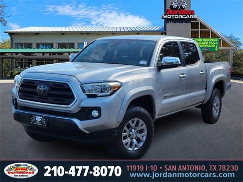 Used 2018 Toyota Tacoma SR5 w/ Exterior Package image 1