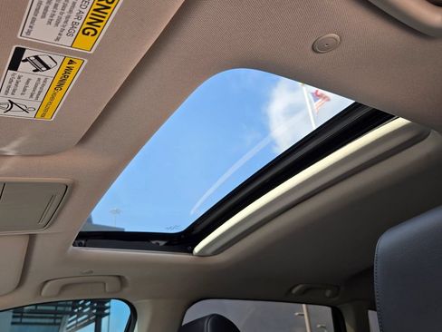 Used 2025 Honda CR-V EX-L image 16