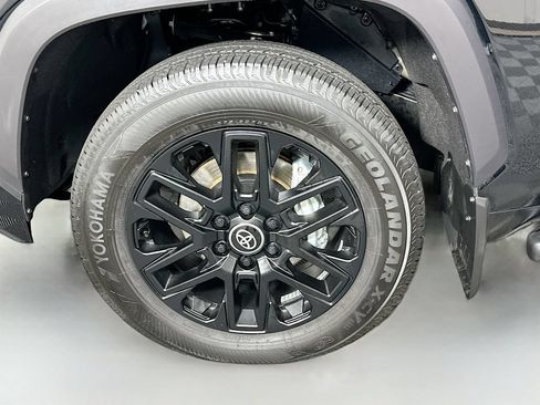 Certified 2026 Toyota Tundra Limited RWD image 32