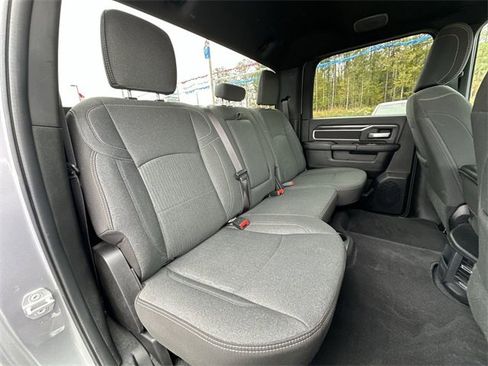 Used 2024 RAM 2500 Big Horn w/ Sport Appearance Package image 26