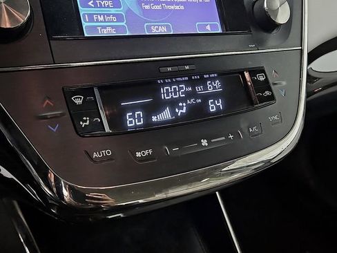 Used 2014 Toyota Avalon XLE image 15
