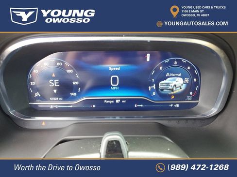 Certified 2024 Chevrolet Suburban Premier w/ Advanced Technology Package AWD/4WD image 12