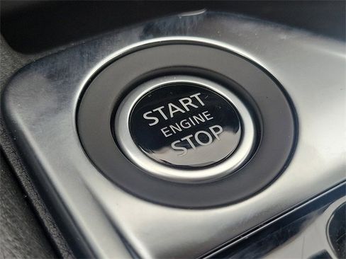 New 2025 Nissan Sentra SR w/ Midnight Edition image 14