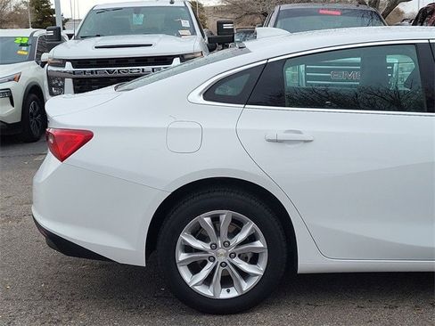Used 2024 Chevrolet Malibu LT image 4