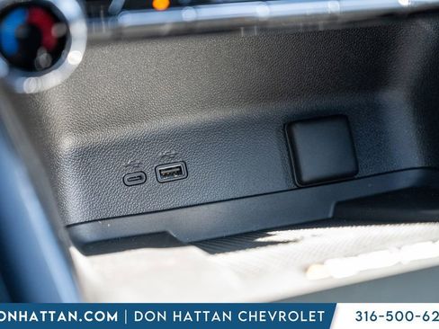 New 2026 Chevrolet Traverse LT w/ Sun and Wheel Package image 11