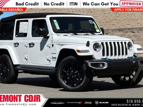 Used 2022 Jeep Wrangler Unlimited Sahara w/ Cold Weather Group AWD/4WD image 1
