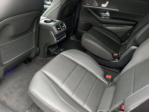 New 2026 Mercedes-Benz GLS 450 4MATIC image 11