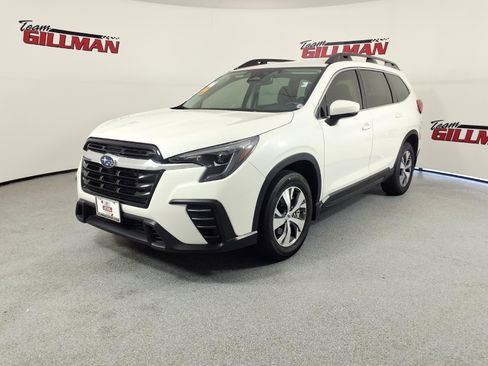 Certified 2024 Subaru Ascent Premium w/ Convenience Package image 3