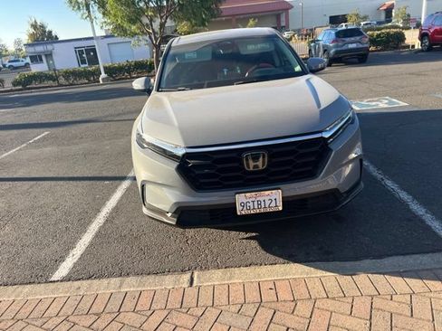 Used 2023 Honda CR-V LX image 32