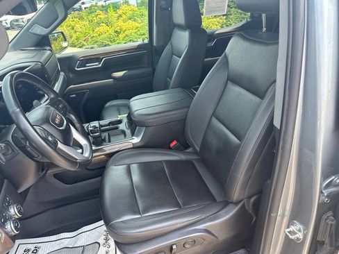 Used 2025 GMC Sierra 1500 Elevation w/ Elevation Premium Package AWD/4WD image 23