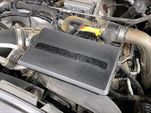 Used 2023 Chevrolet Silverado 2500 Custom w/ Custom Value Package image 32