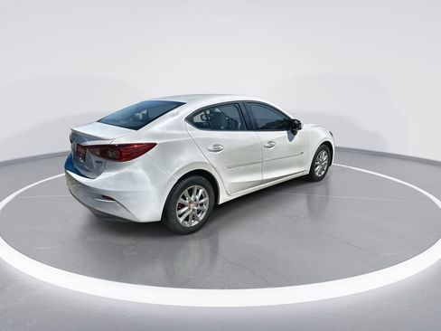 Used 2016 MAZDA MAZDA3 i Sport w/ Preferred Equipment Package FWD image 8