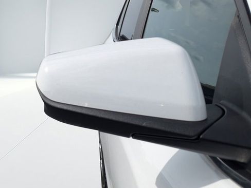 Used 2024 Chevrolet Equinox LT image 10