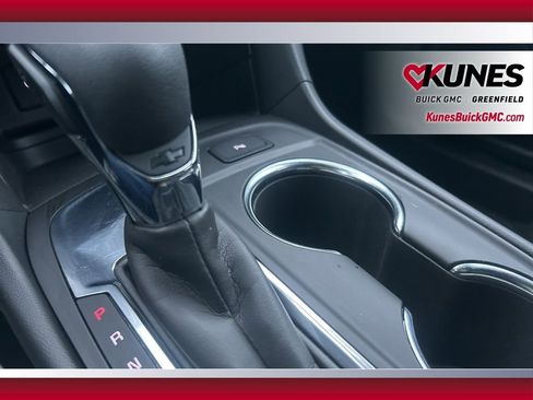 Used 2024 Chevrolet Equinox LT image 33