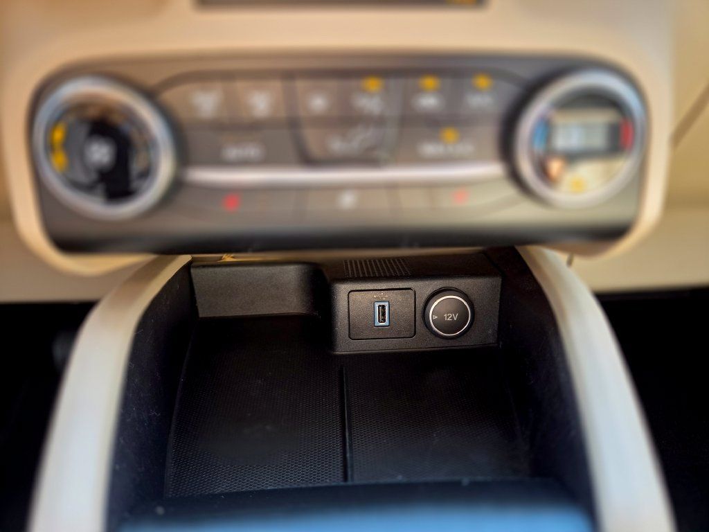 Certified 2020 Ford Escape SEL FWD image 26