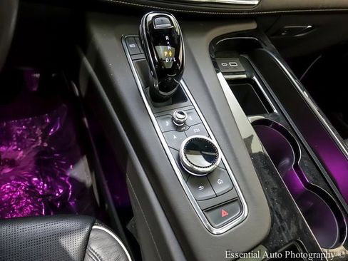 Certified 2024 Cadillac Escalade Sport w/ LPO, ONYX Package image 20