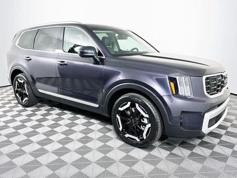 Used 2025 Kia Telluride S AWD/4WD image 29